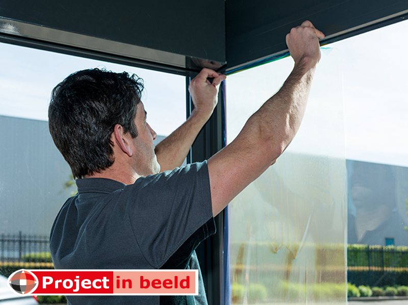 PrimaCover_Glass_rol_glasfolie_zelfklevende_beschermfolie_transparante_glasfolie_binnen