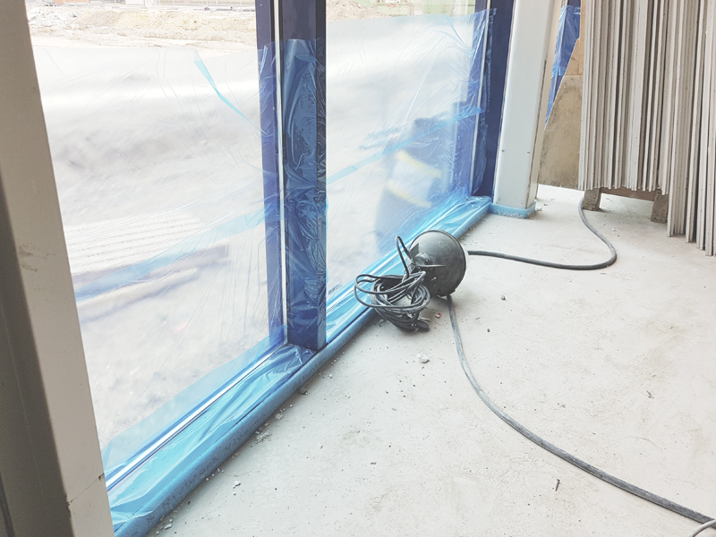 PrimaCover_Glass_raam_betonvloer_storten_beschermen_in_de_bouw